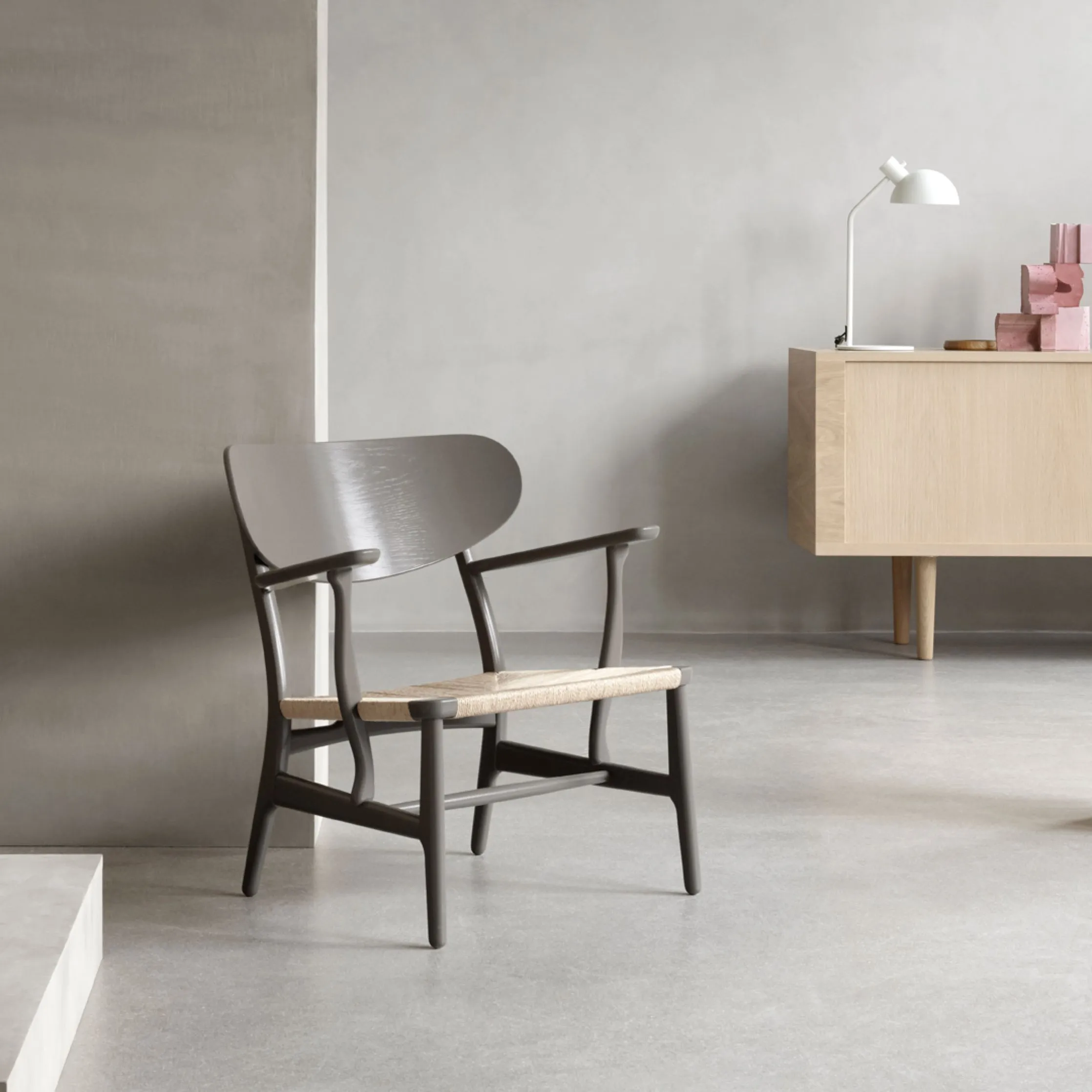 Carl Hansen Ch22 Lounge Chair Oak, Slate Brown/Natural Wicker