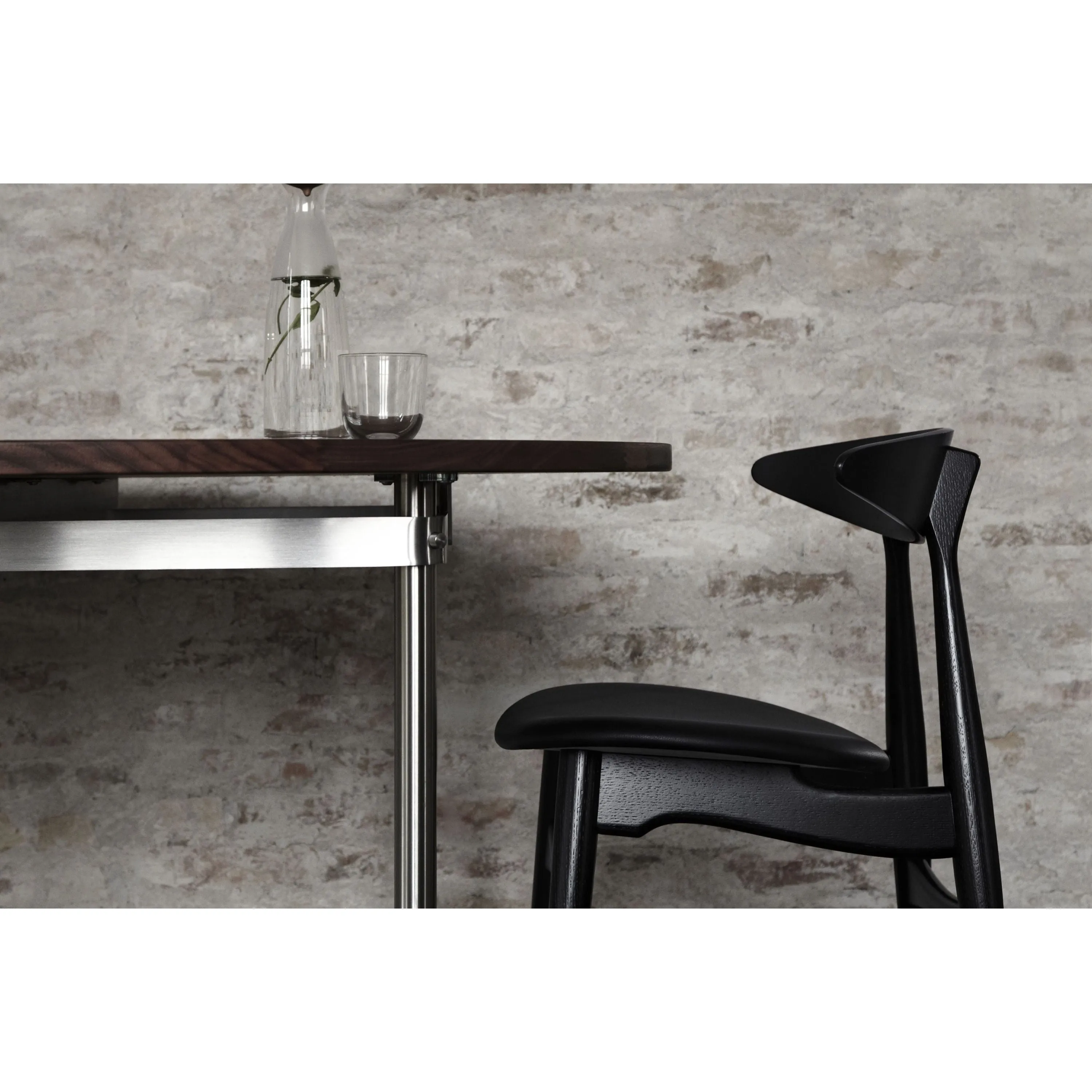 Carl Hansen Ch88 P Chair, Oiled Oak/Black Leather