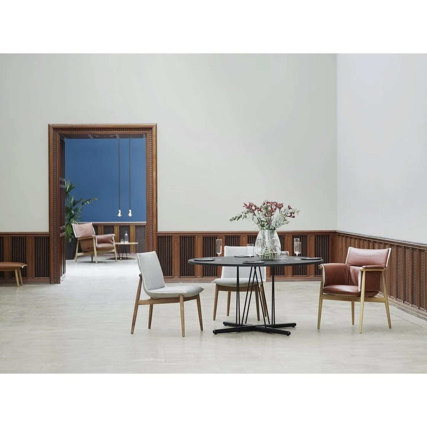 Carl Hansen E004 Embrace Chair, White Oiled Oak, Light Blue Fabric