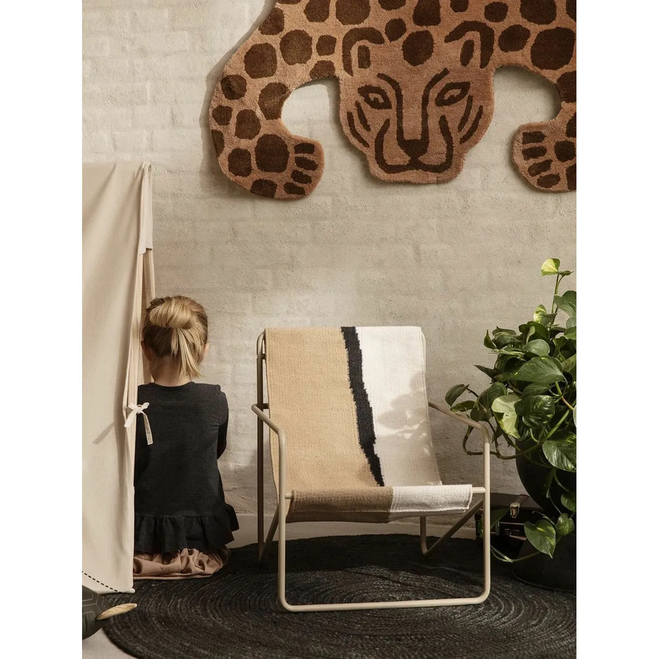 Ferm Living Desert Chair Kids, Cashmere/Soil