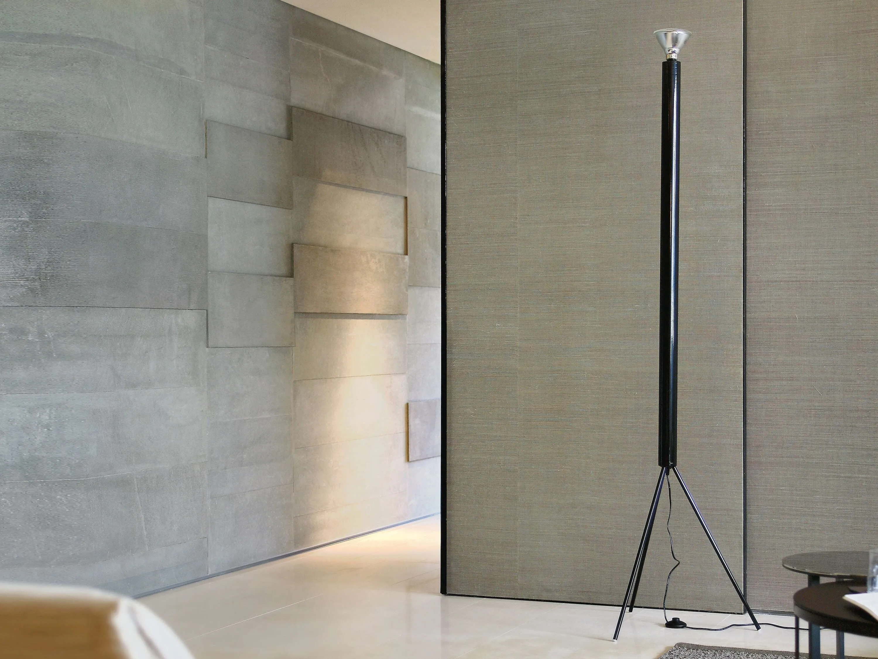 Flos Luminator Floor Lamp, Anthracite