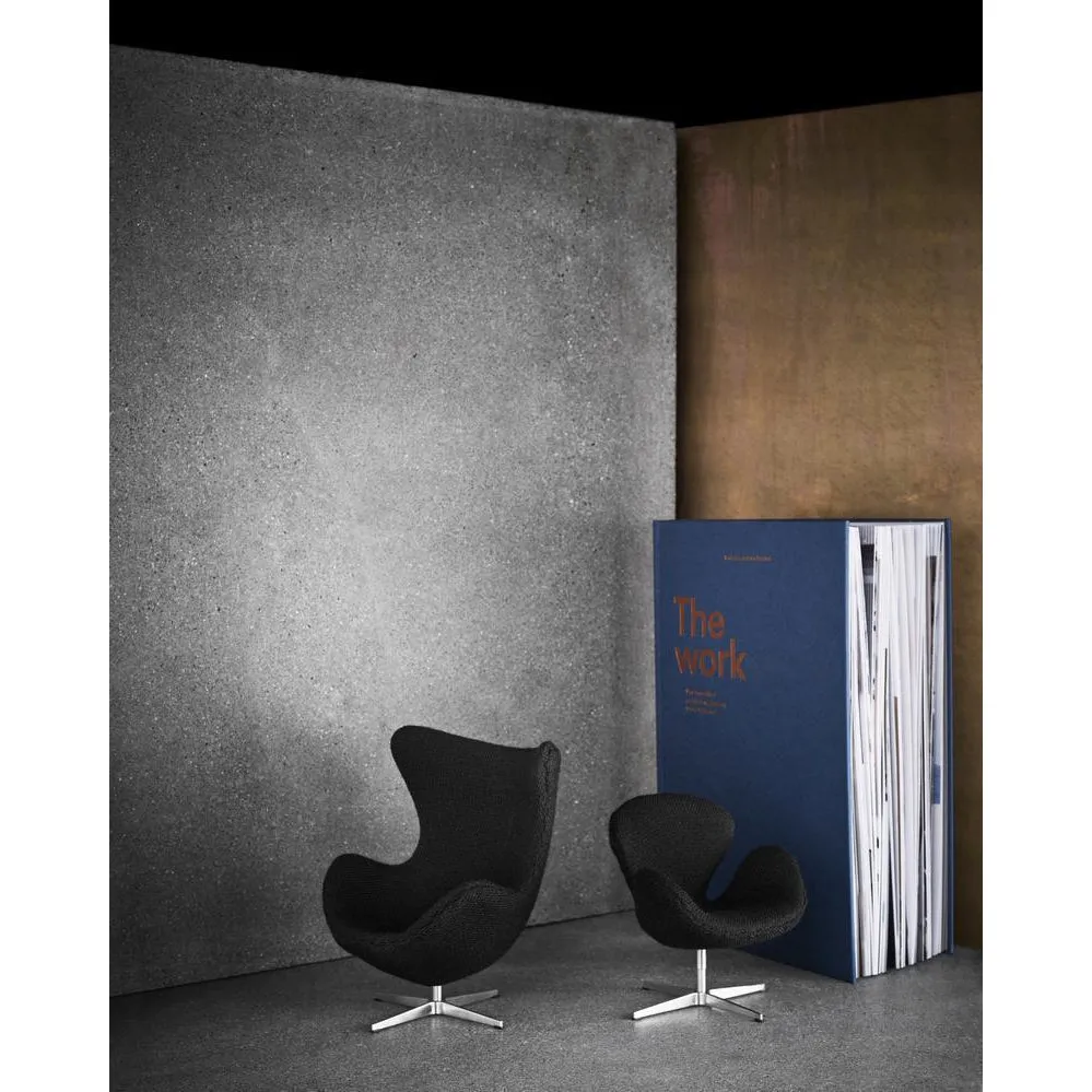 Fritz Hansen Miniature Chair Swan, Black