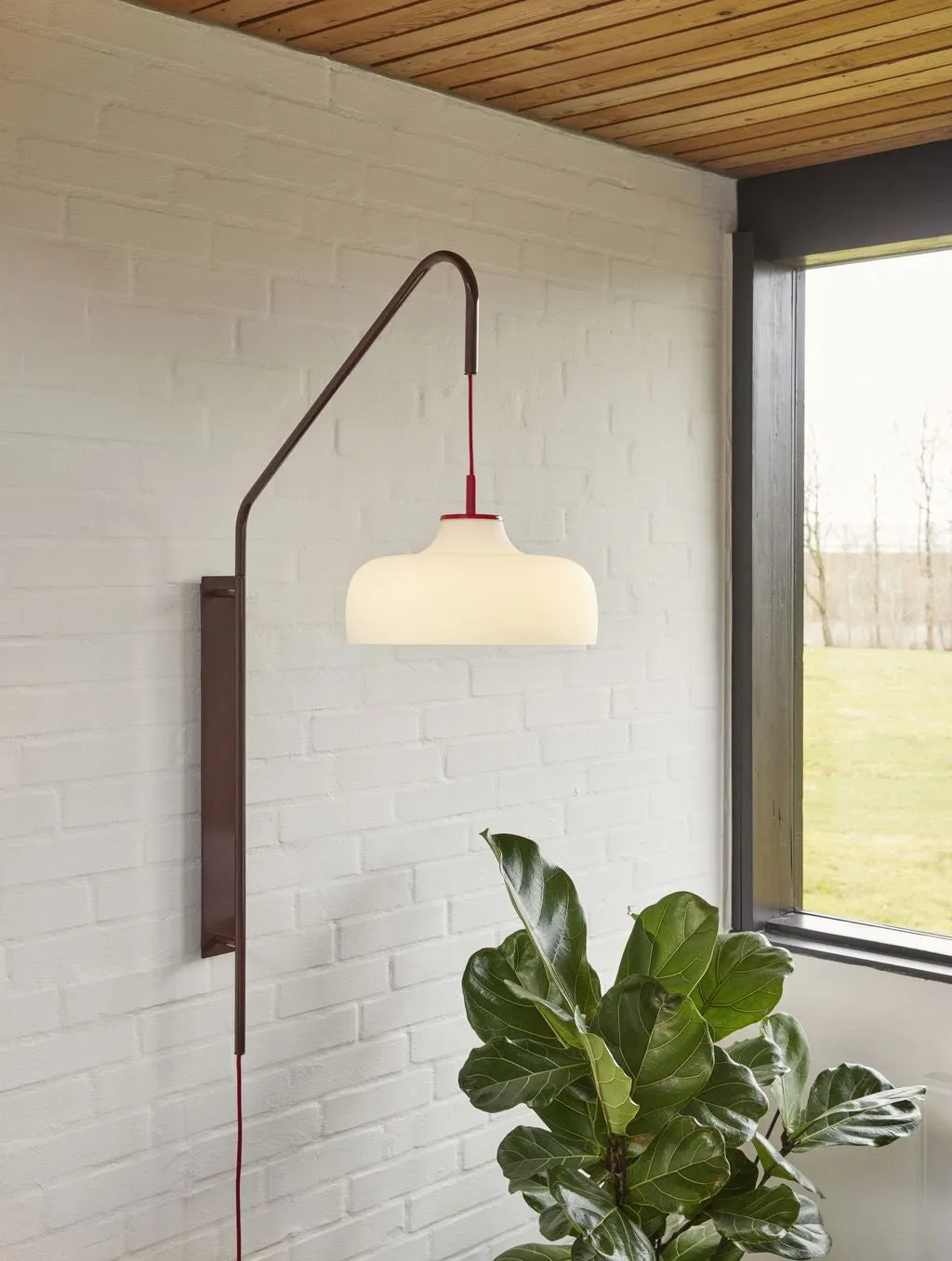 Hbsch Current Wall Lamp, Red