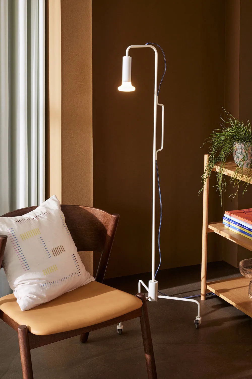 Hbsch Iso Floor Lamp, Light Grey