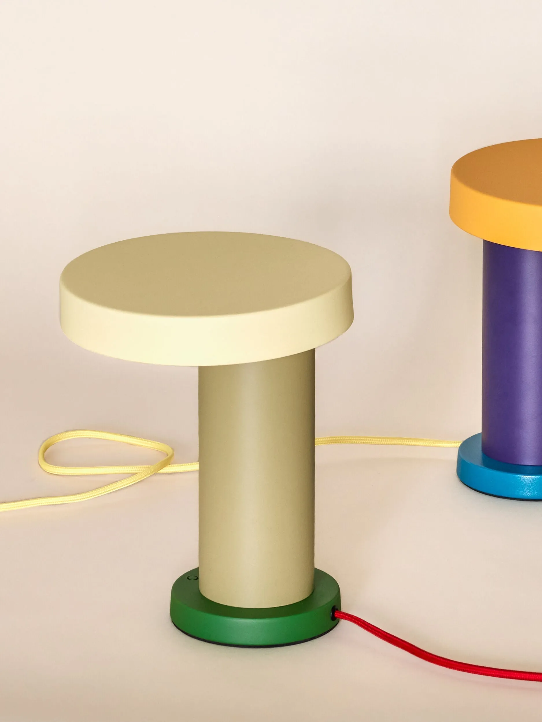 Hbsch Magic Table Lamp, Green/Olive