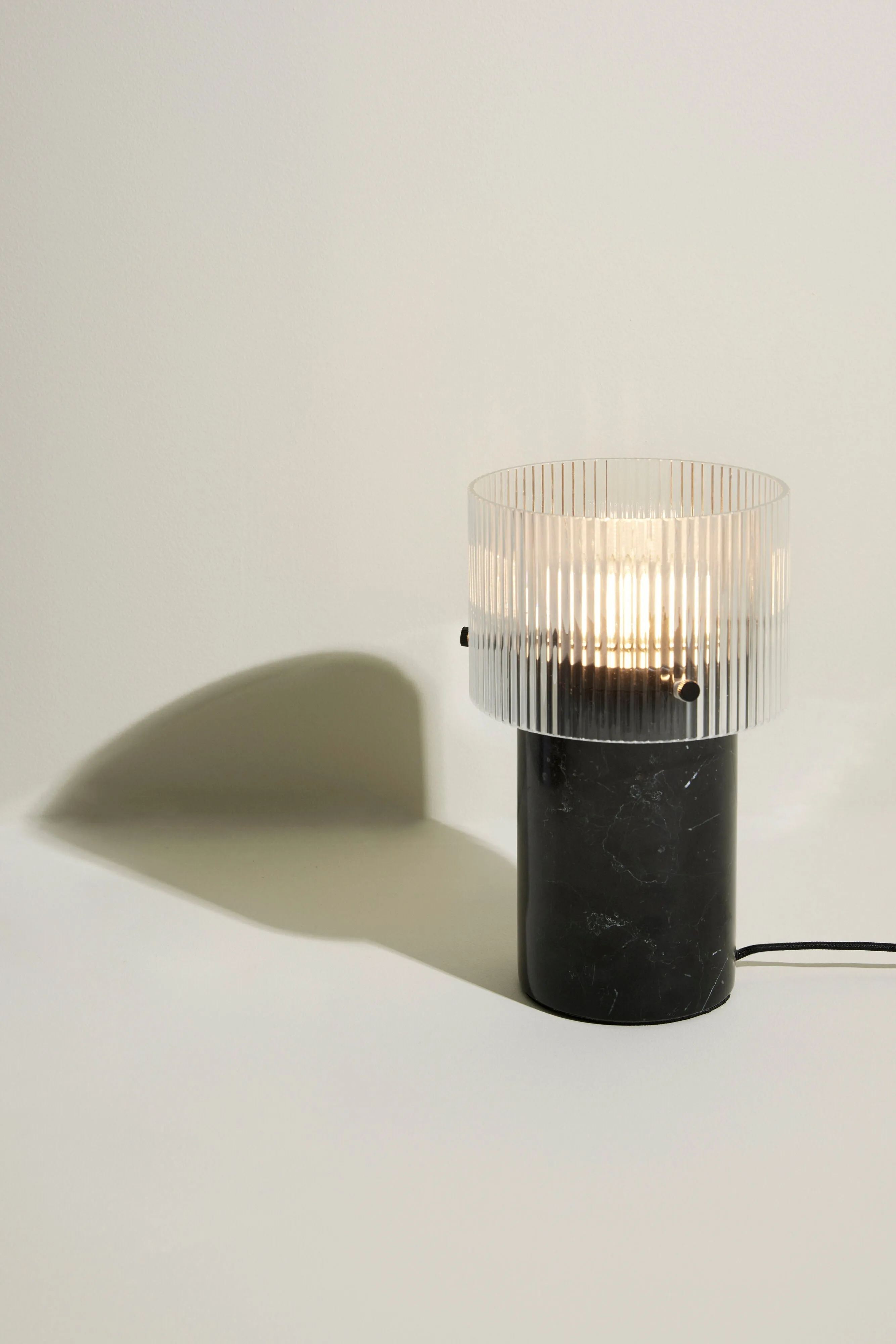 Hbsch Revolve Table Lamp Black