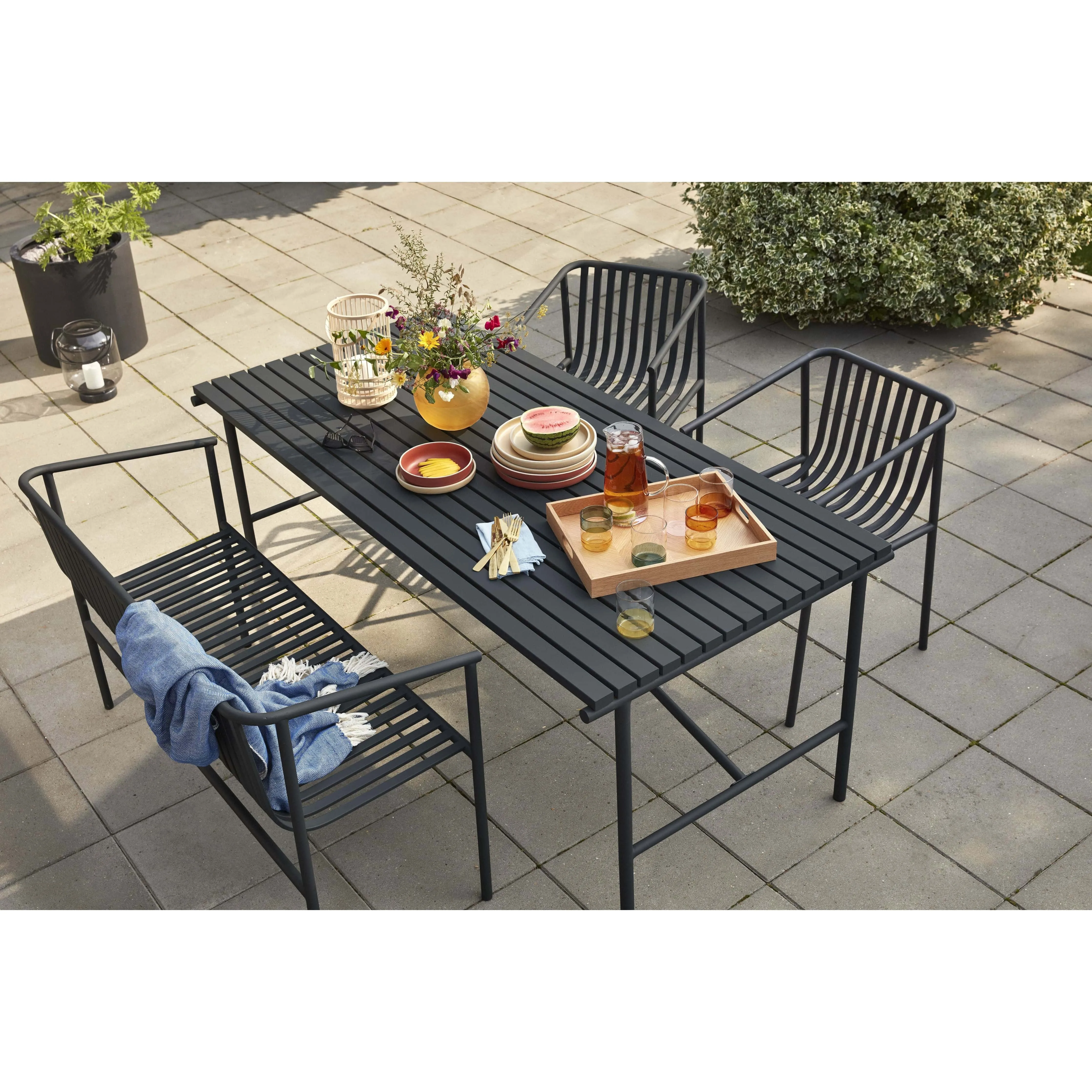 Hbsch Villa Table Black, Large