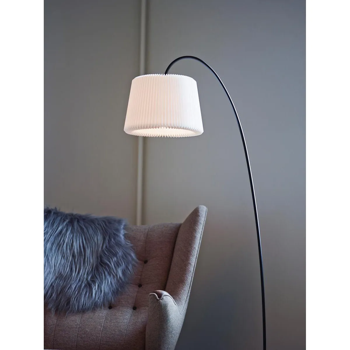 Le Klint Snowdrop Floor Lamp Silk White, Paper