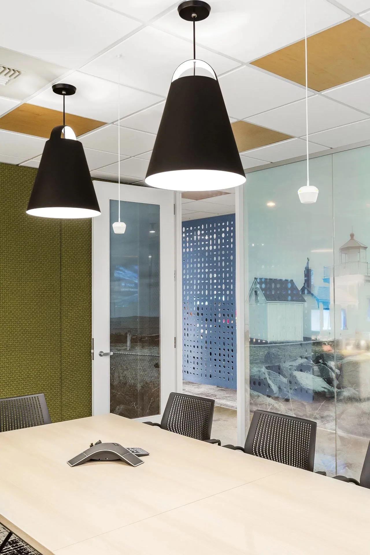 Louis Poulsen Above Pendant Wireless Bluetooth 40 Cm, White