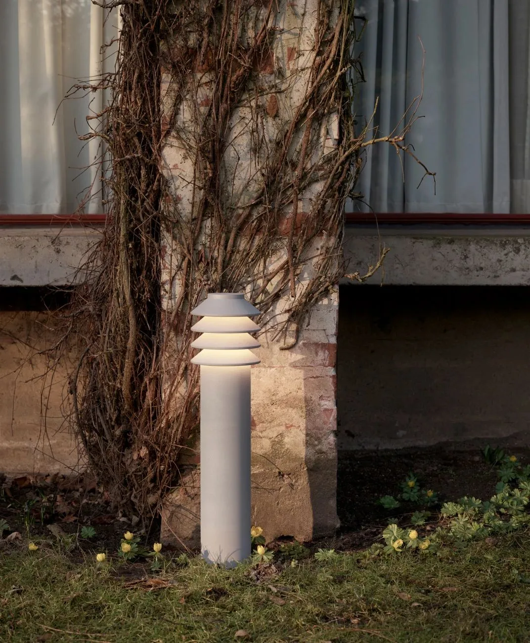 Louis Poulsen Bysted Garden Bollard Led 4000 K 14 W Base Without Adaptor Long, Aluminium