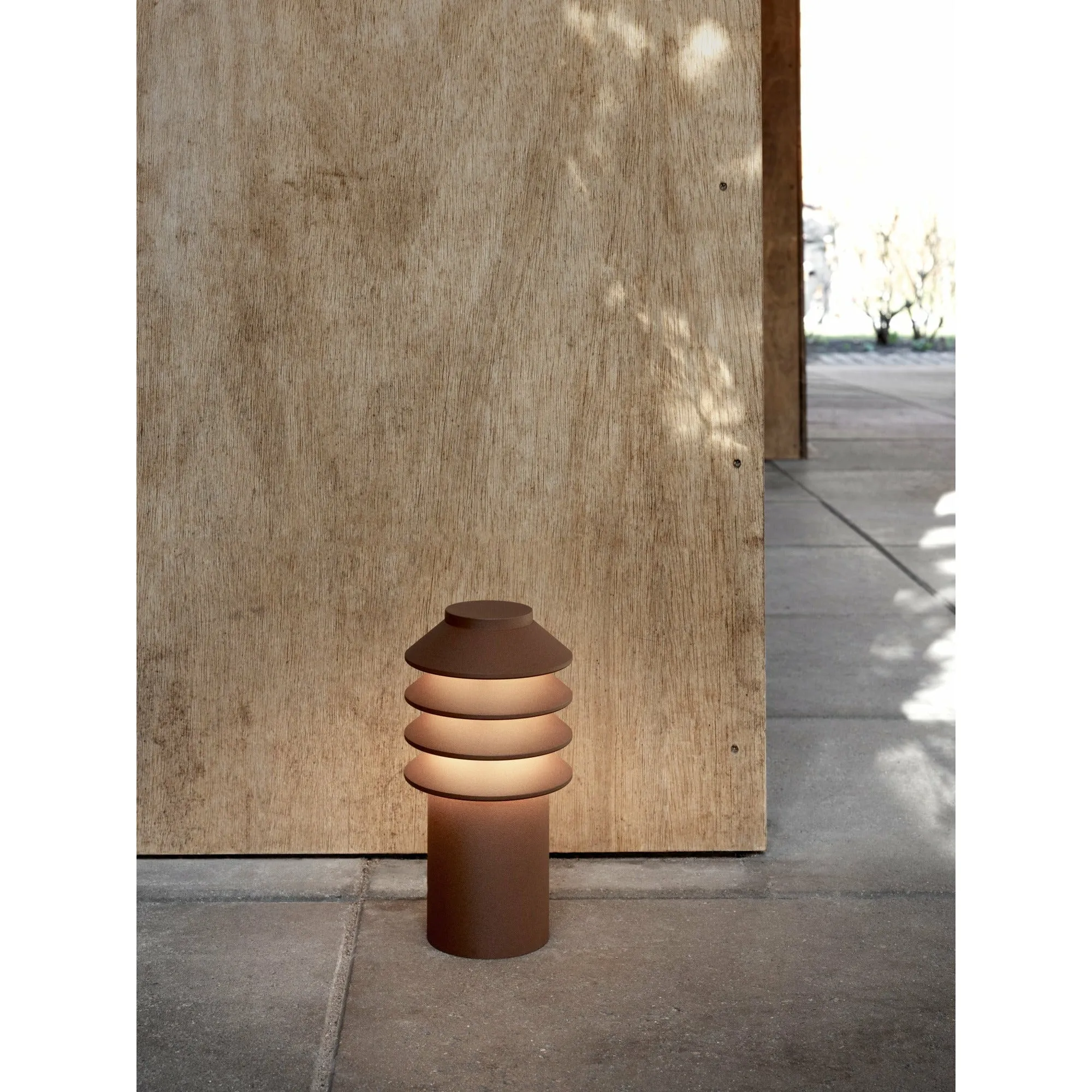 Louis Poulsen Bysted Garden Bollard Light Small Cortenfarben Led 3000 K With Ground Piece O/Adapter
