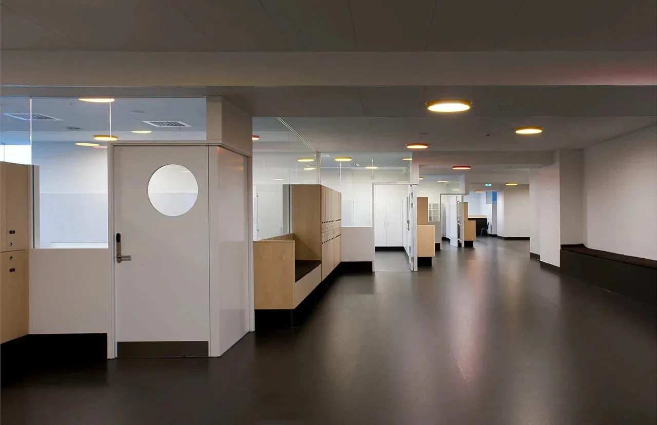 Louis Poulsen Lp Circle Semi Recessed Ceiling Lamp Led 4000 K 25 W 44 Cm, White