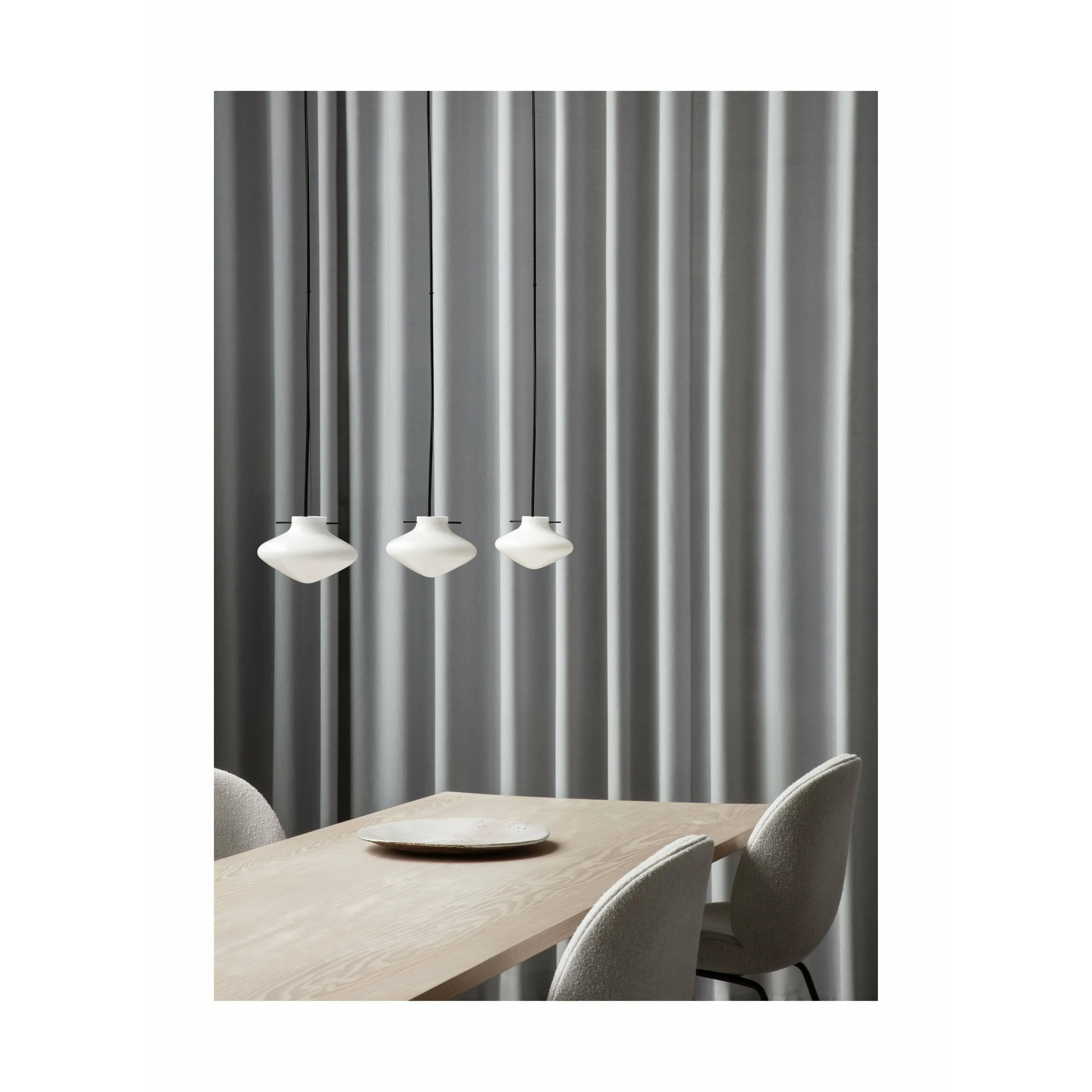 Lyfa Repose Pendant 175, Black