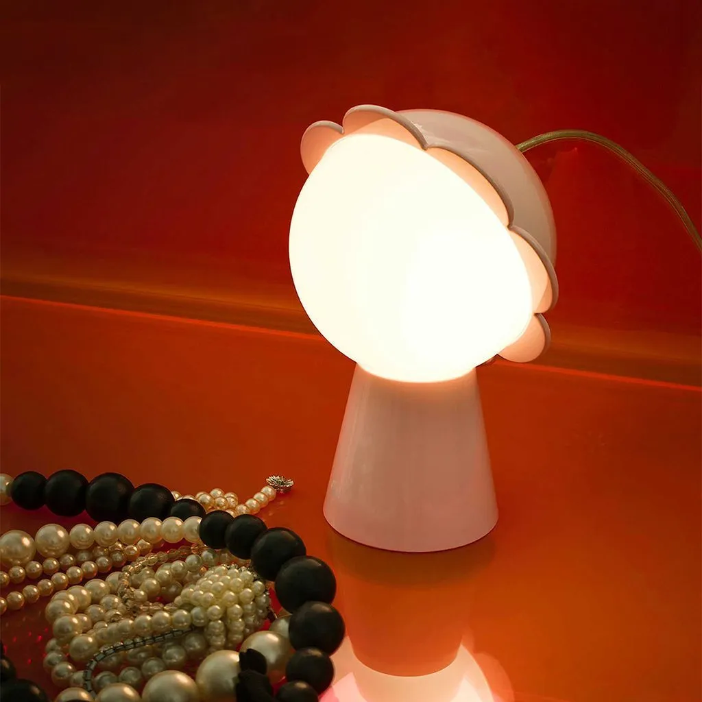 Qeeboo Daisy Table Lamp By Nika Zupanc, Red